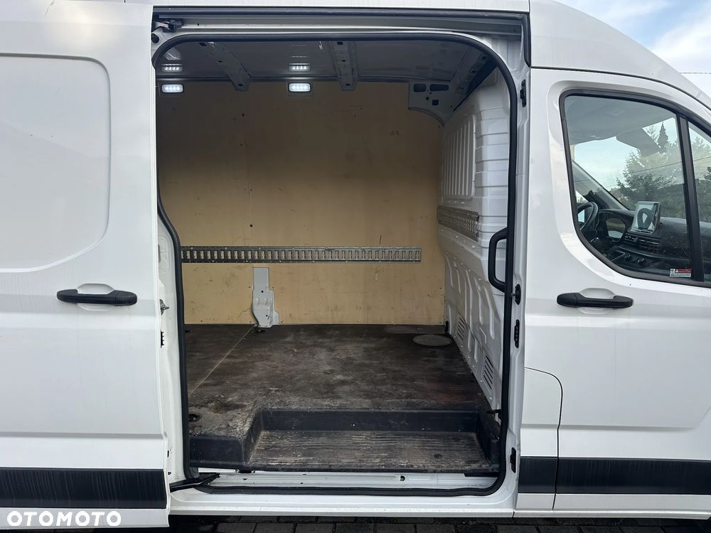 Maxus DELIVER 9 - 14