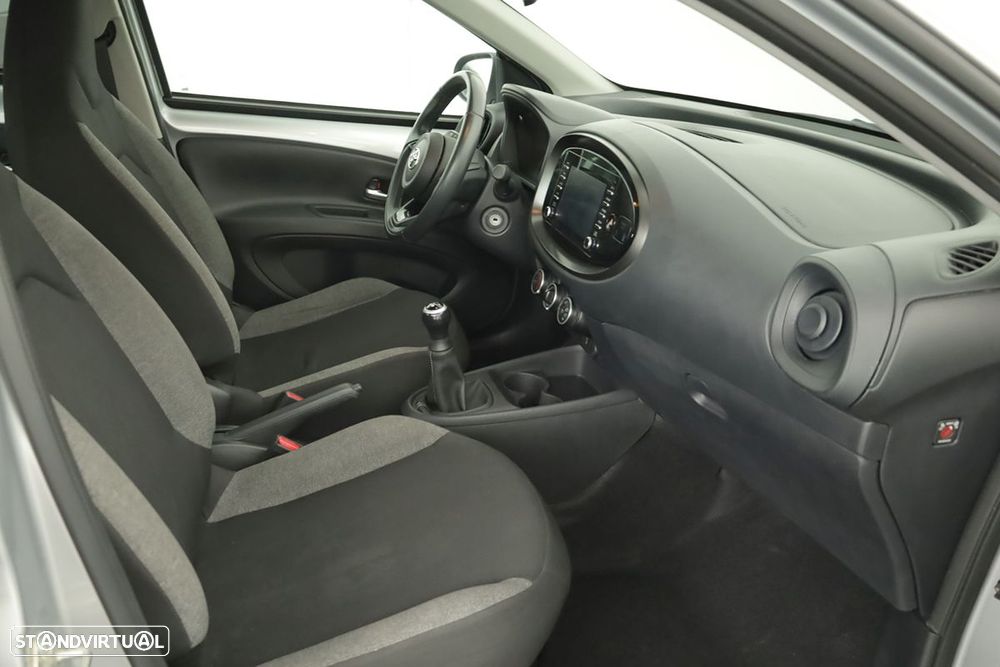 Toyota Aygo 1.0 X-Play - 19