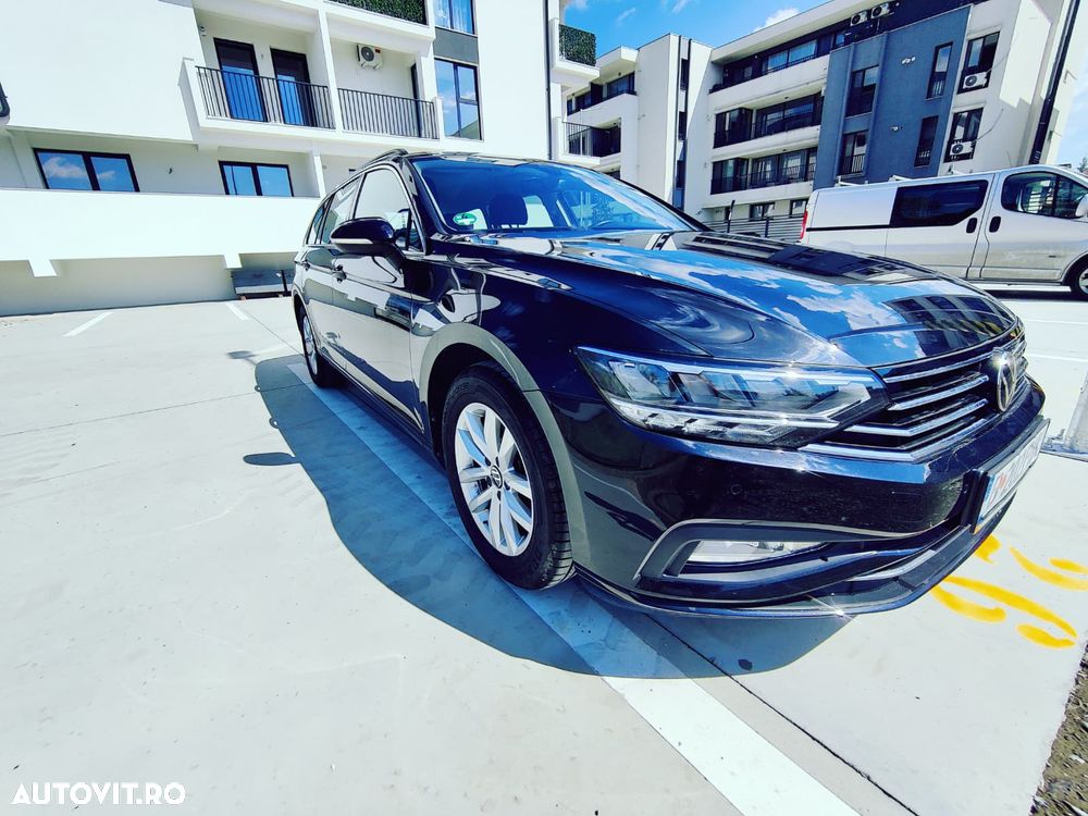Volkswagen Passat - 1