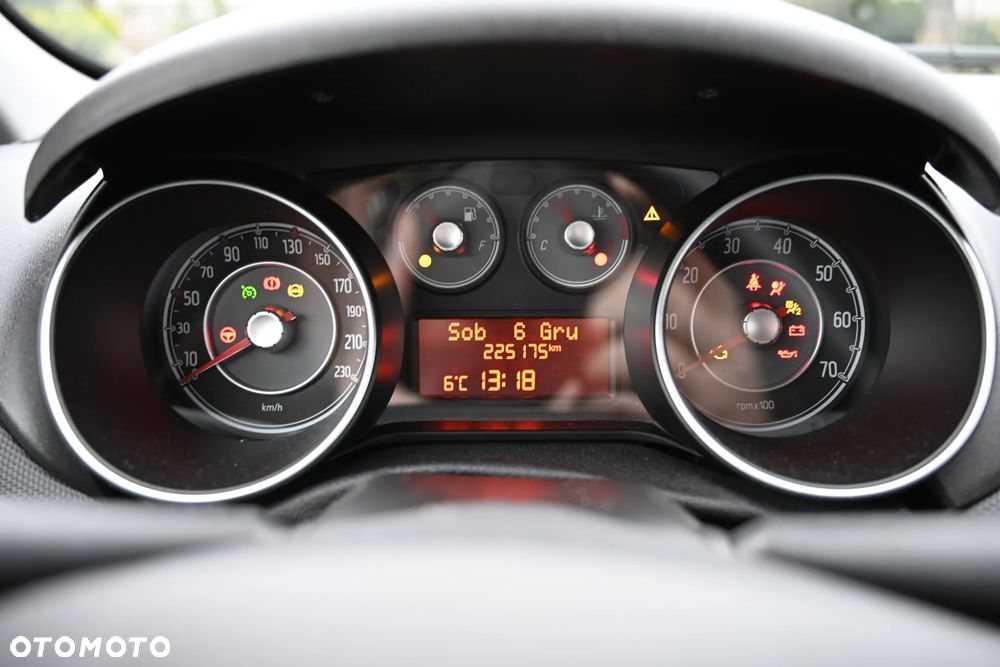 Fiat Punto 2012 - 12