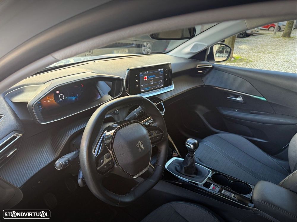 Peugeot 208 1.2 PureTech Allure Pack - 9