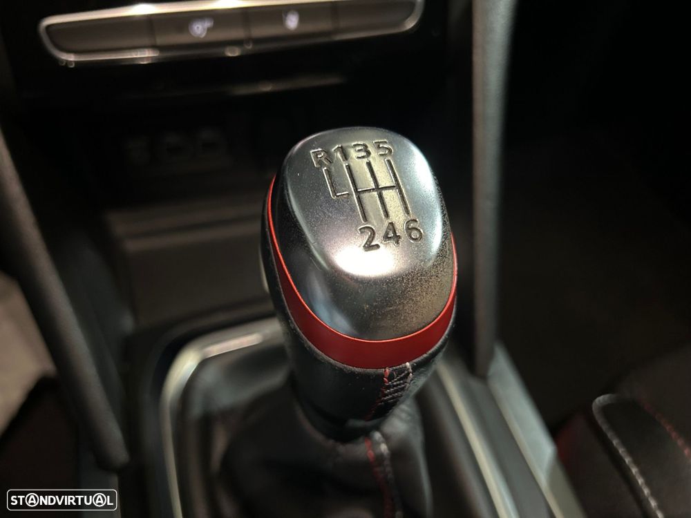 Renault Mégane Sport Tourer 1.3 TCe R.S. Line - 36