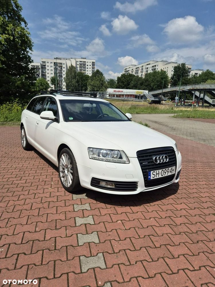 Audi A6 Avant 2010 photo 2