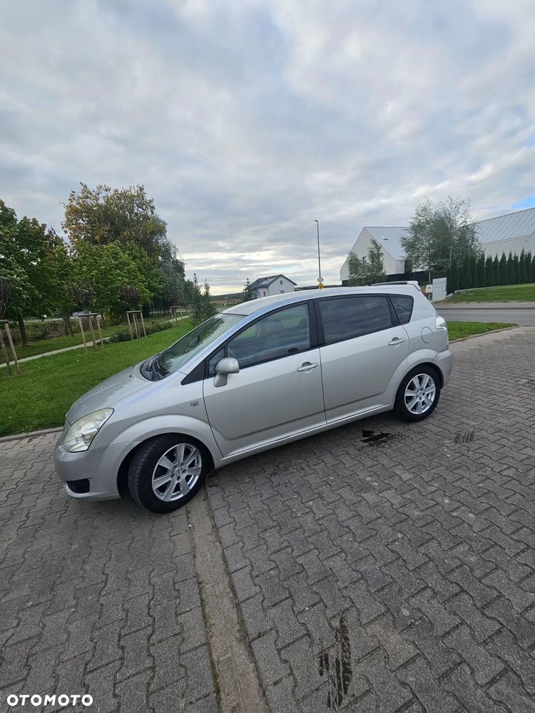 Toyota Corolla Verso 1.8 Sol + 7os - 1