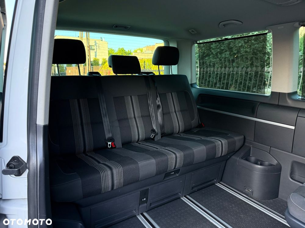 Volkswagen Multivan - 10