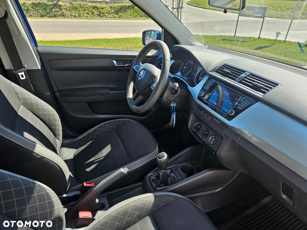 Skoda Fabia - 8