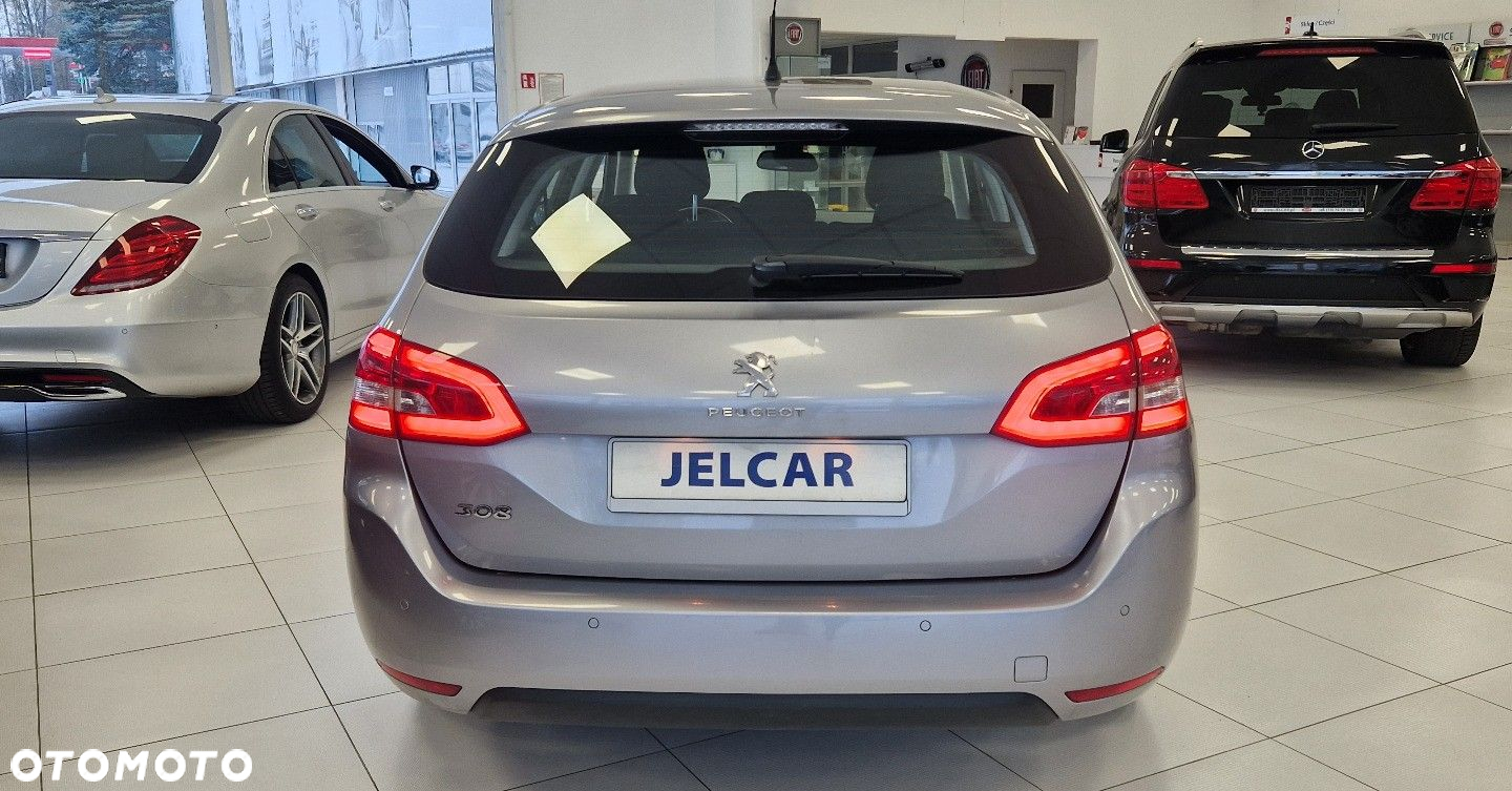 Peugeot 308 - 10