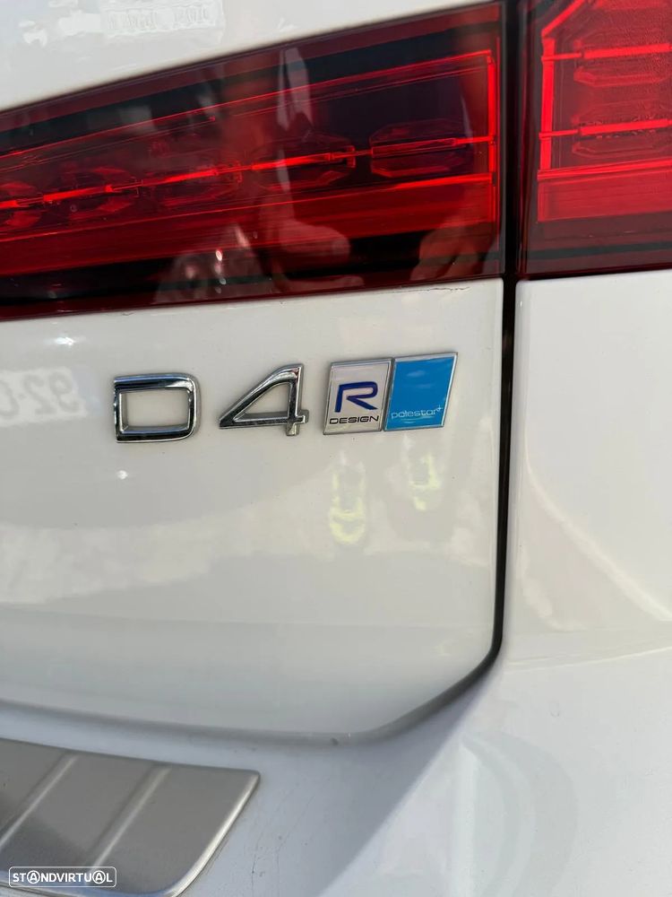Volvo V60 D4 Geartronic R-Design - 5