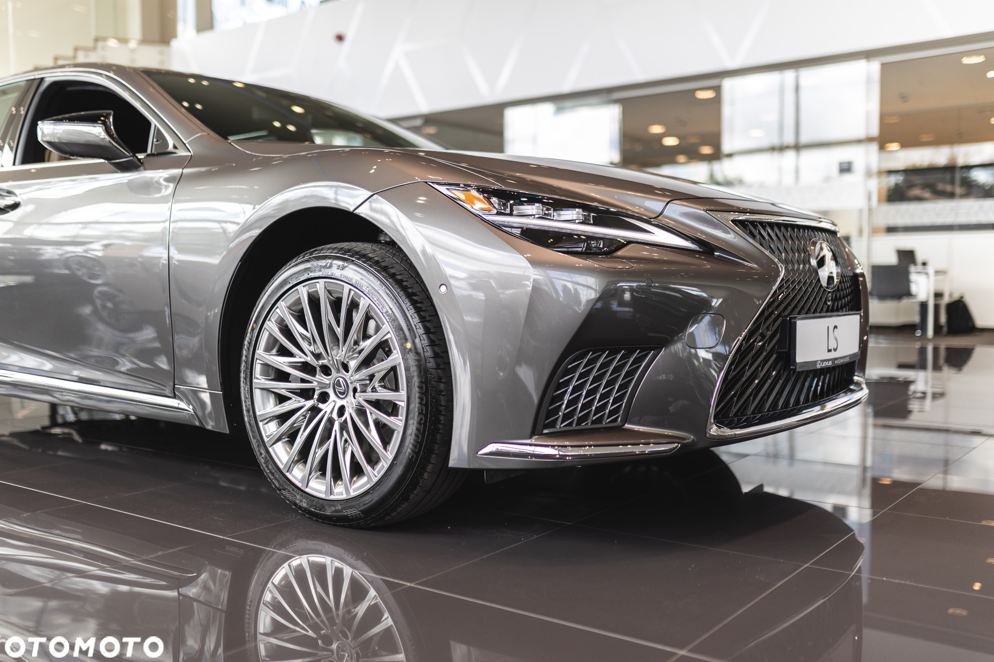 Lexus LS 500h Prestige AWD - 5