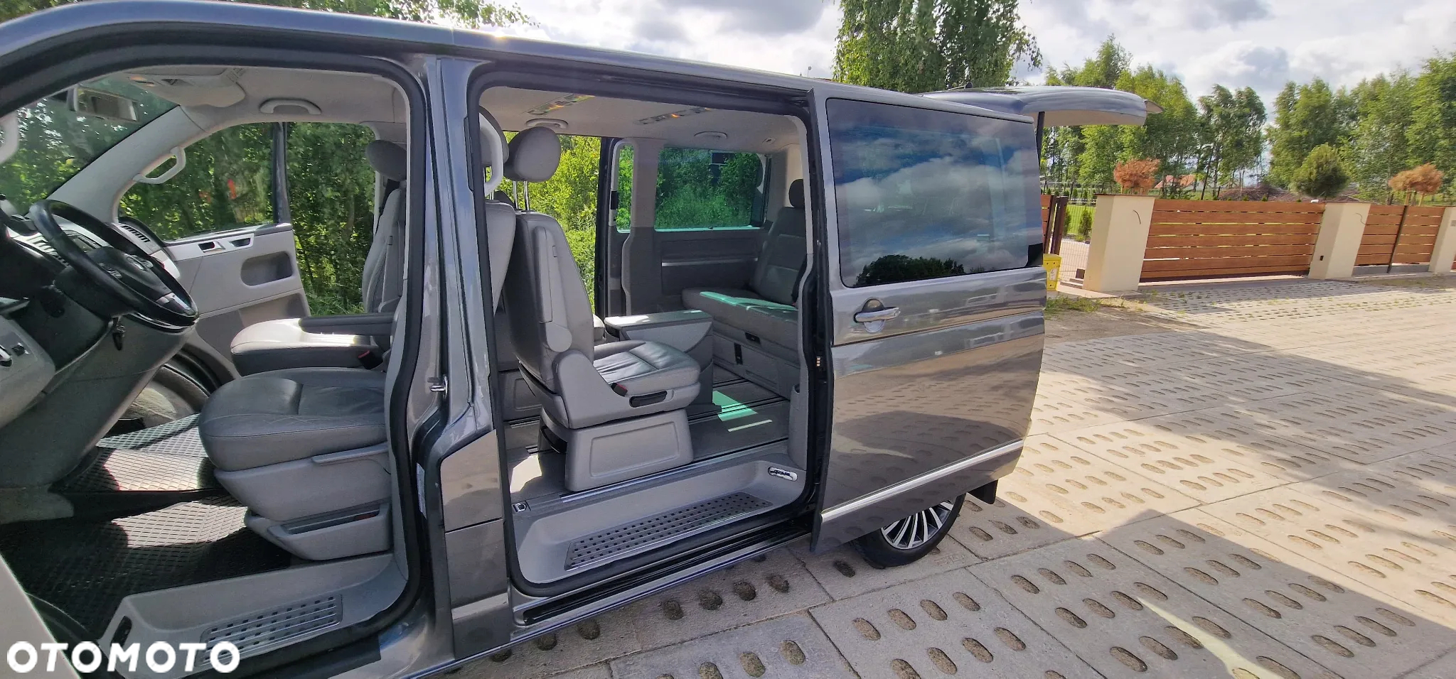 Volkswagen Multivan - 6