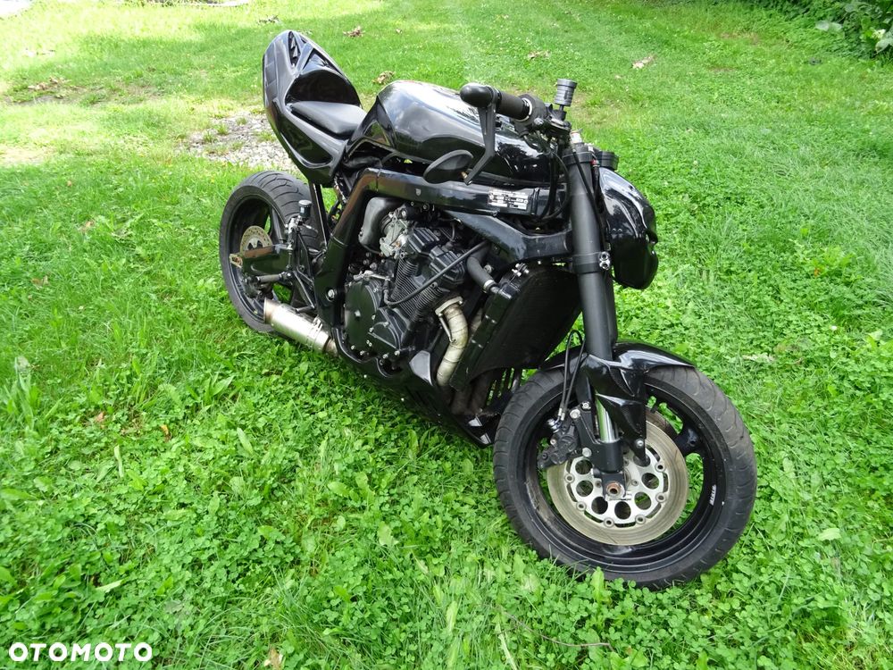 Suzuki GSX-R - 23
