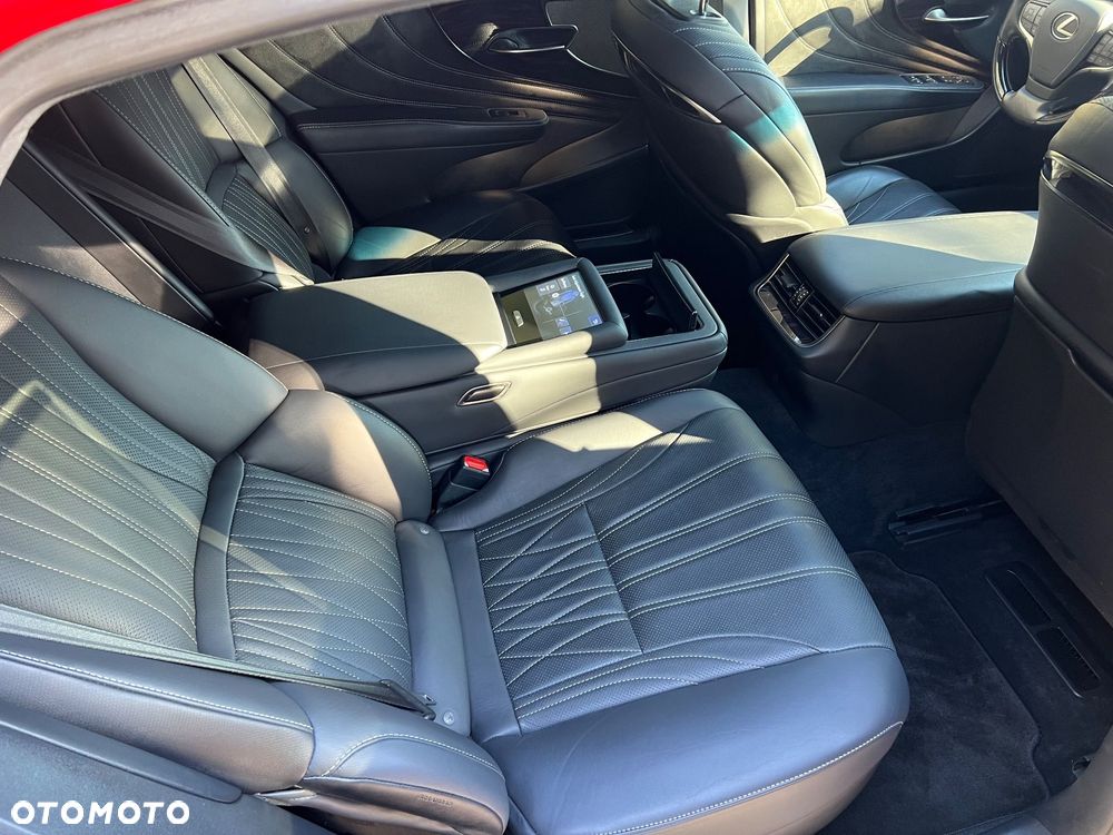 Lexus LS - 24