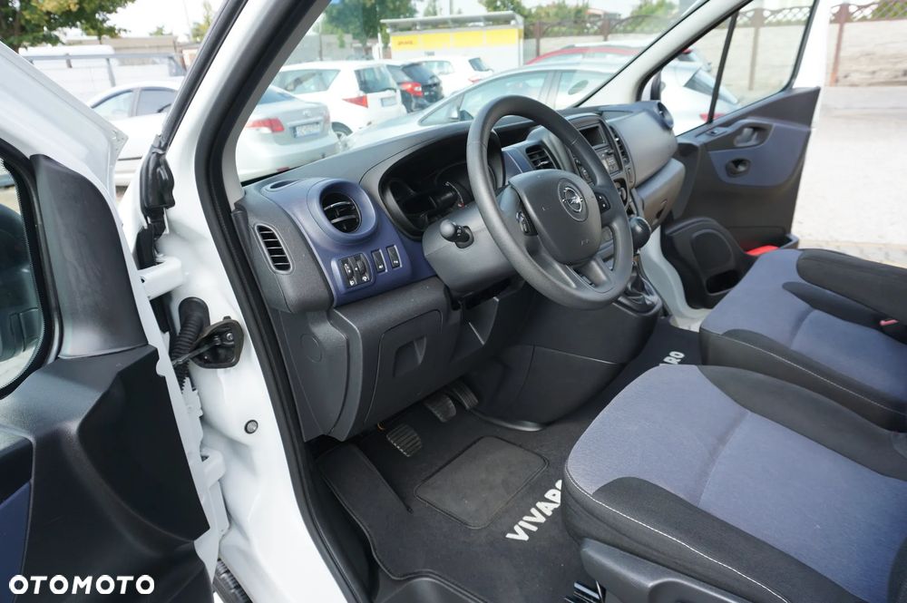 Opel Vivaro - 20