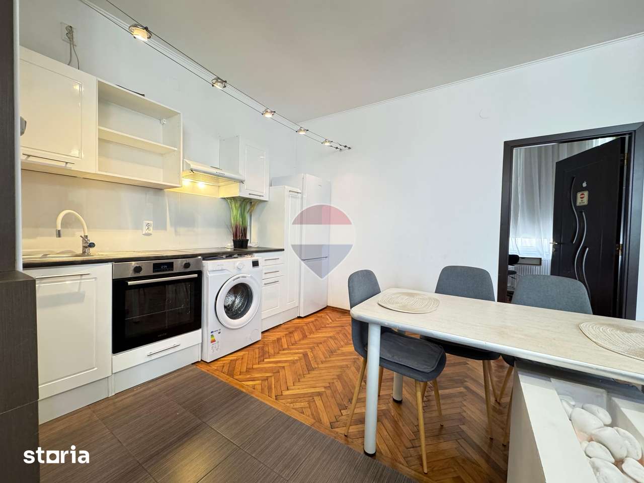 Apartament 3 camere de închiriat | Ultracentral | Oradea — fotografia 3