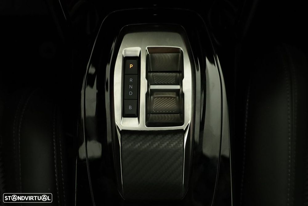 Peugeot e-2008 50 kWh GT - 15