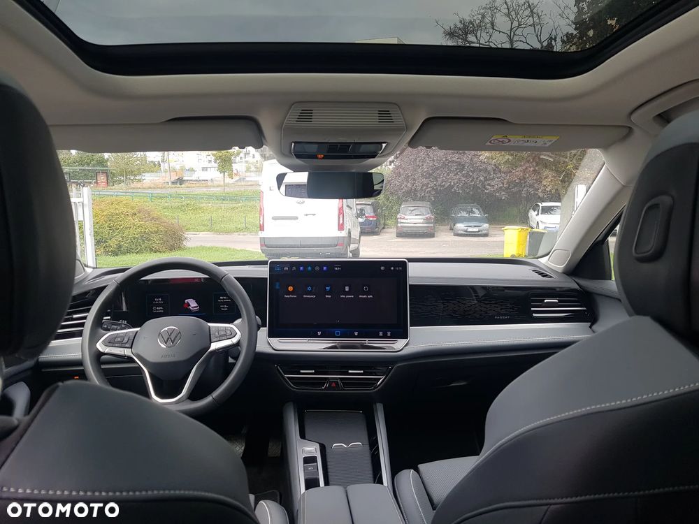 Volkswagen Passat - 24