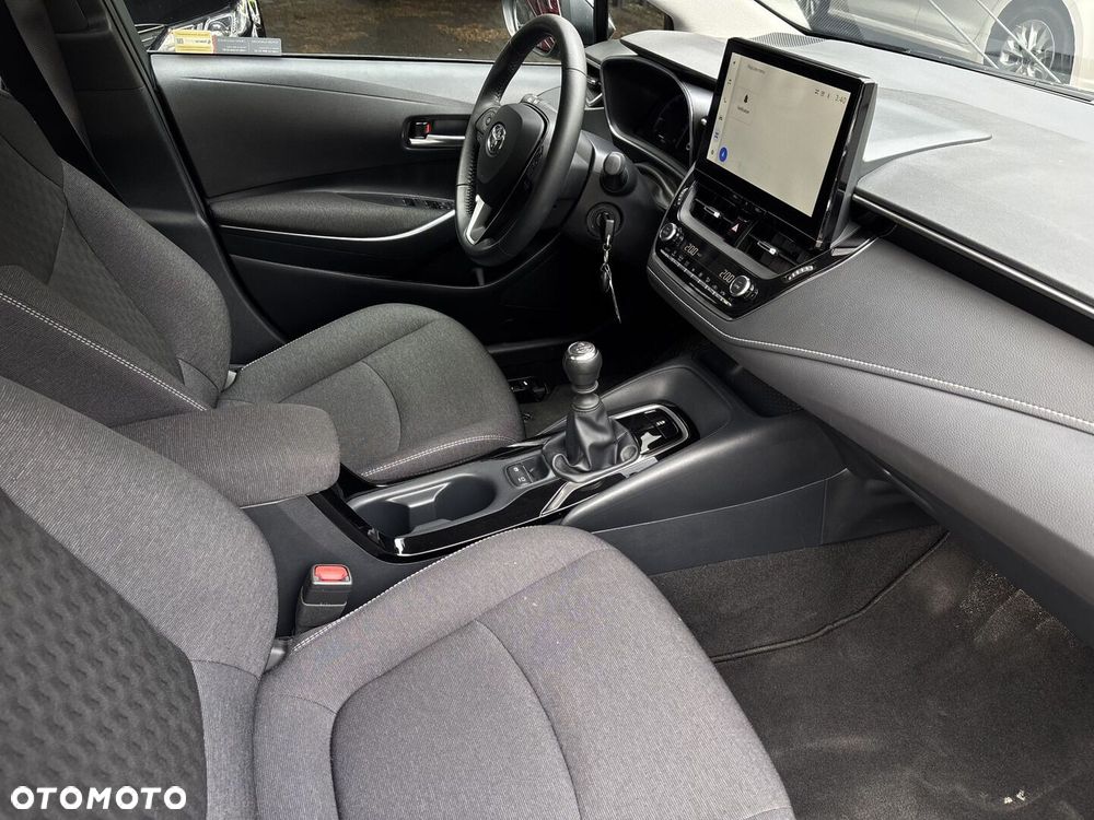 Toyota Corolla - 27