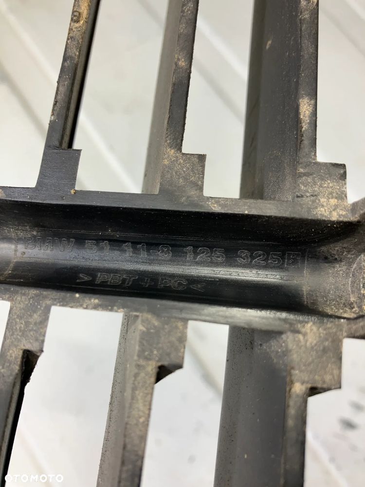 KRATKA ZDERZAKA BMW E38 V8 PRZED LIFT 8125325 - 4