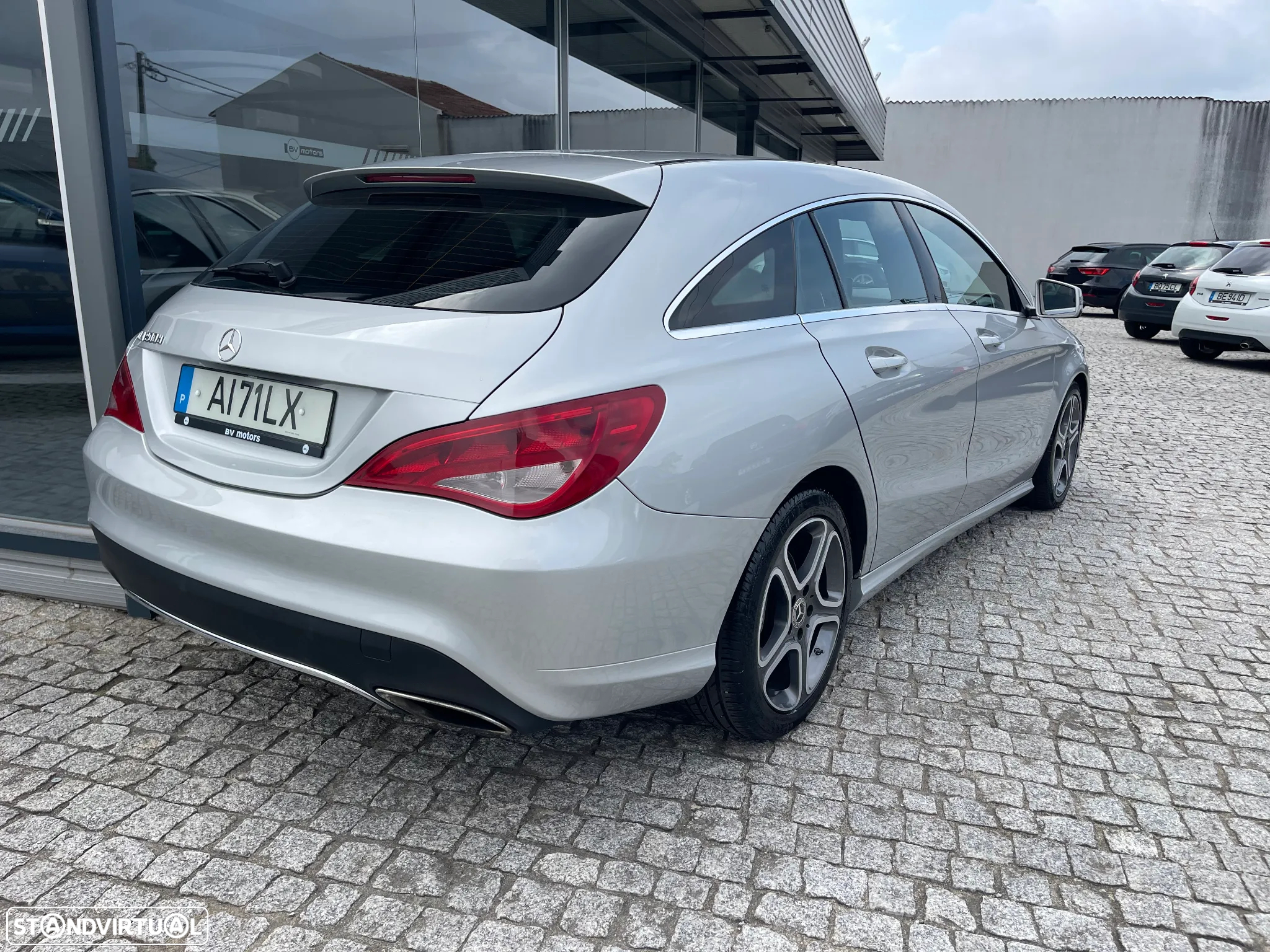 Mercedes-Benz CLA 200 Shooting Brake d - 14