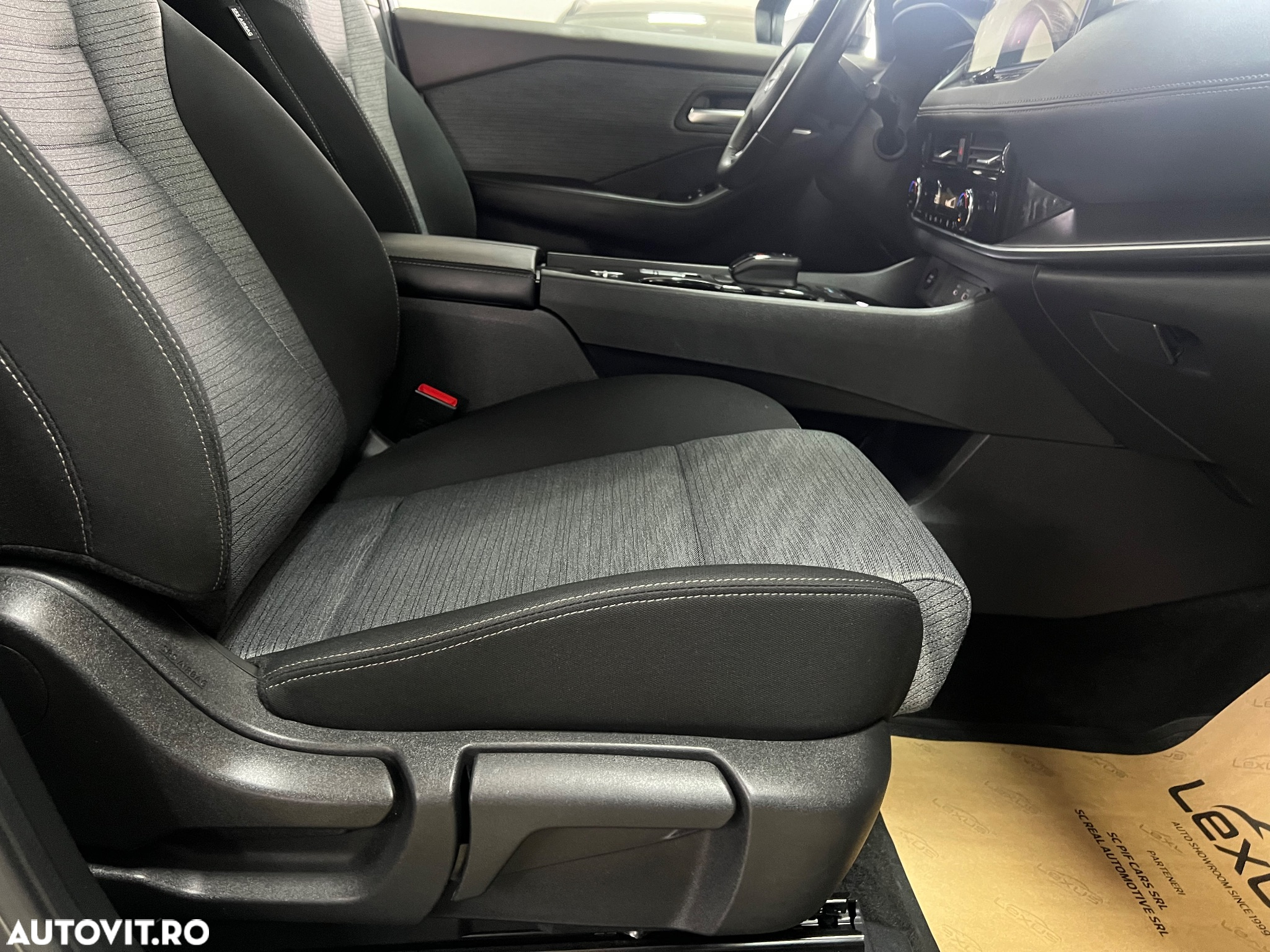 Nissan X-Trail ePower 5 locuri N-Connecta - 4