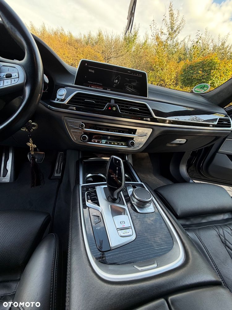 BMW Seria 7 730d xDrive - 27