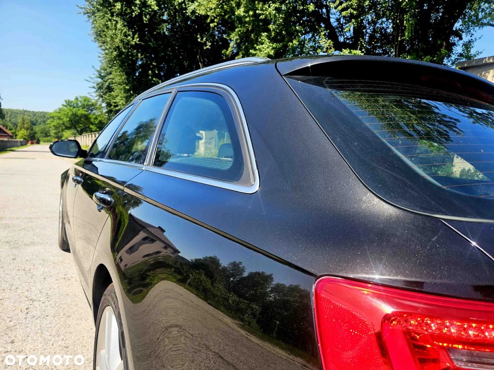Audi A6 Avant 2.0 TDI Ultra S tronic - 11