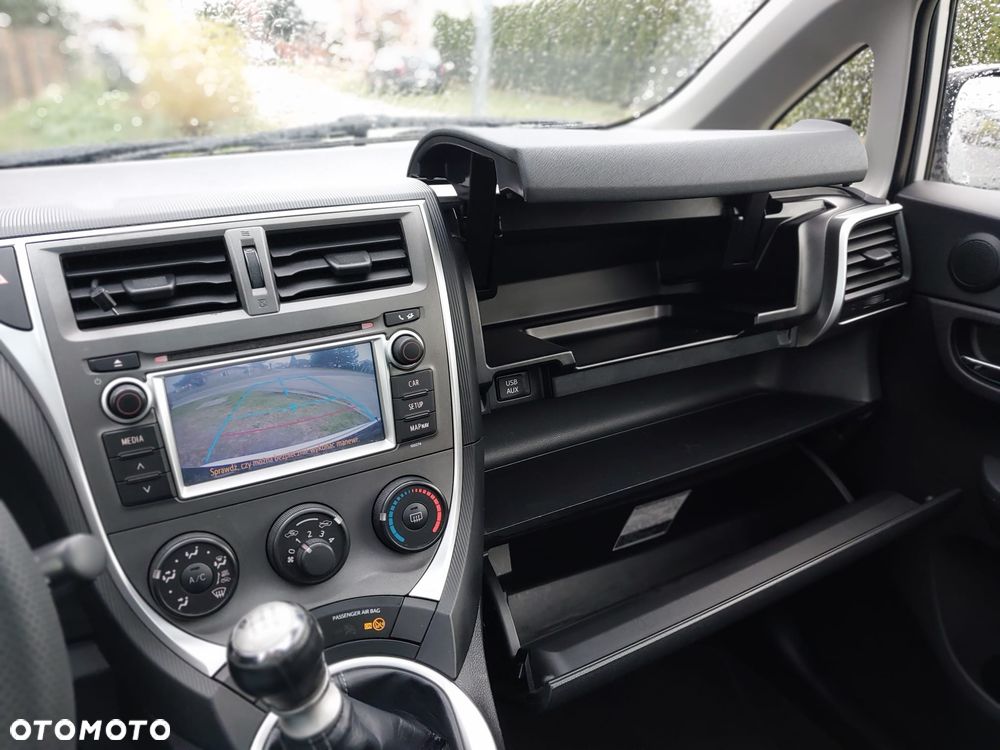 Toyota Verso S 1.4 D-4D - 12