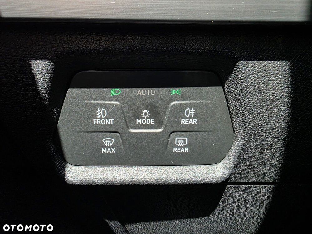 Seat Leon 1.5 eTSI FR DSG - 11