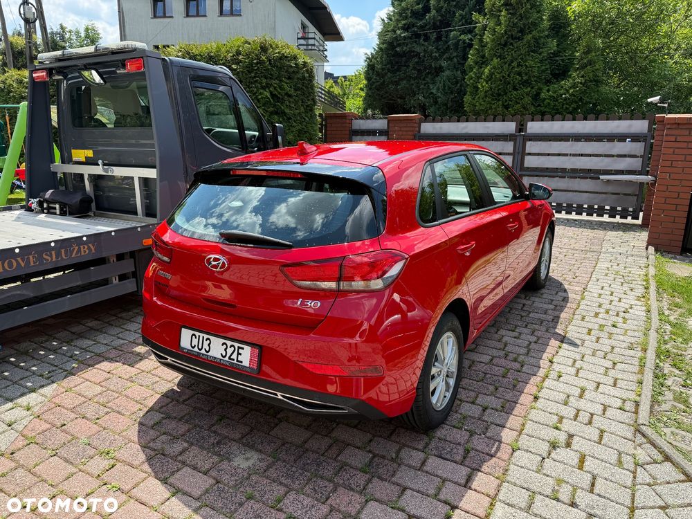 Hyundai i30 1.5 Intro - 9