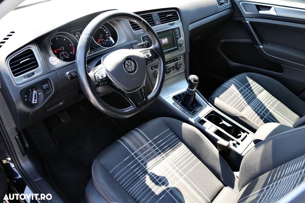 Volkswagen Golf 2.0 TDI BlueMotion Technology Lounge - 7