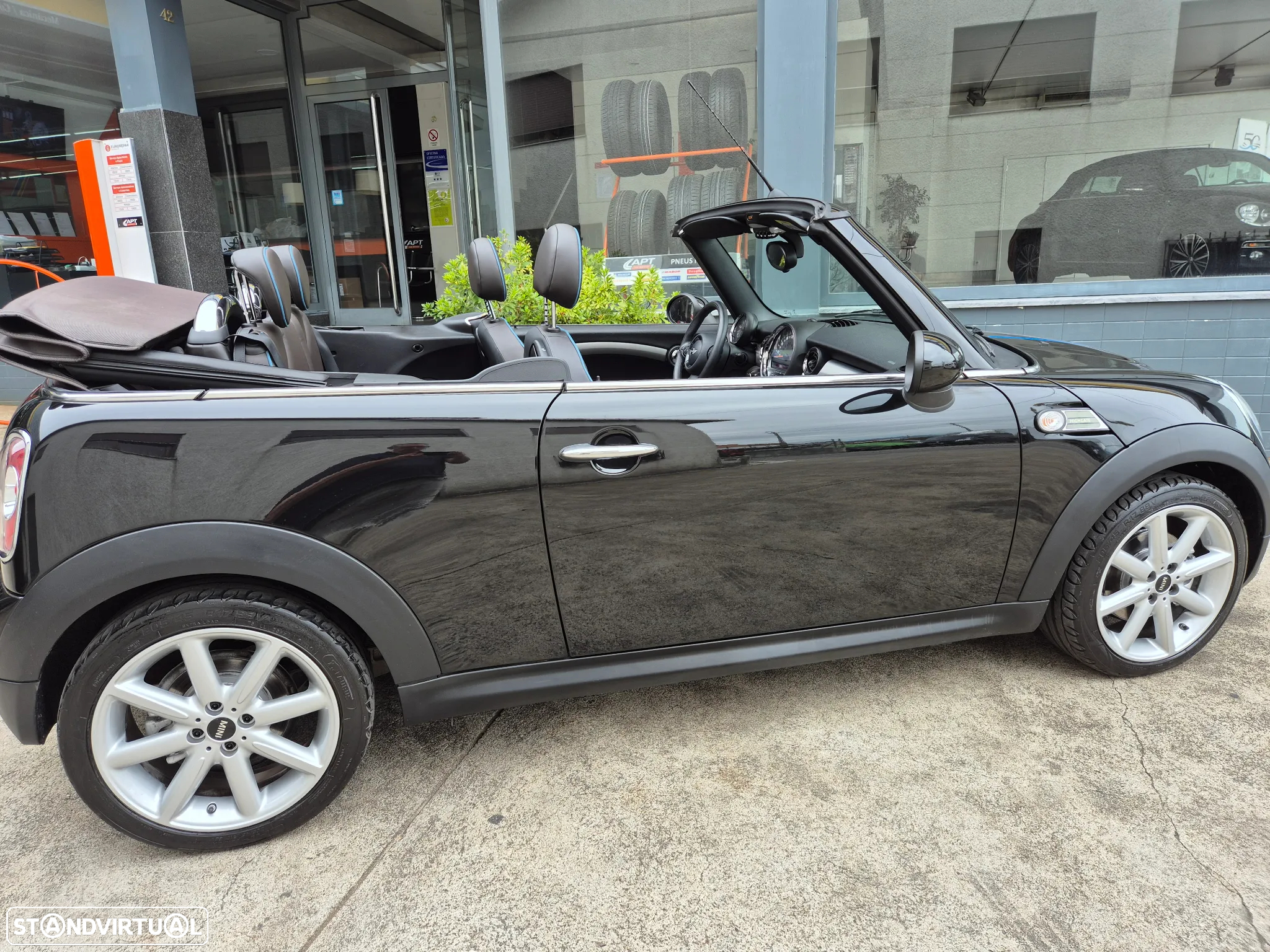 MINI Cabrio Cooper - 12