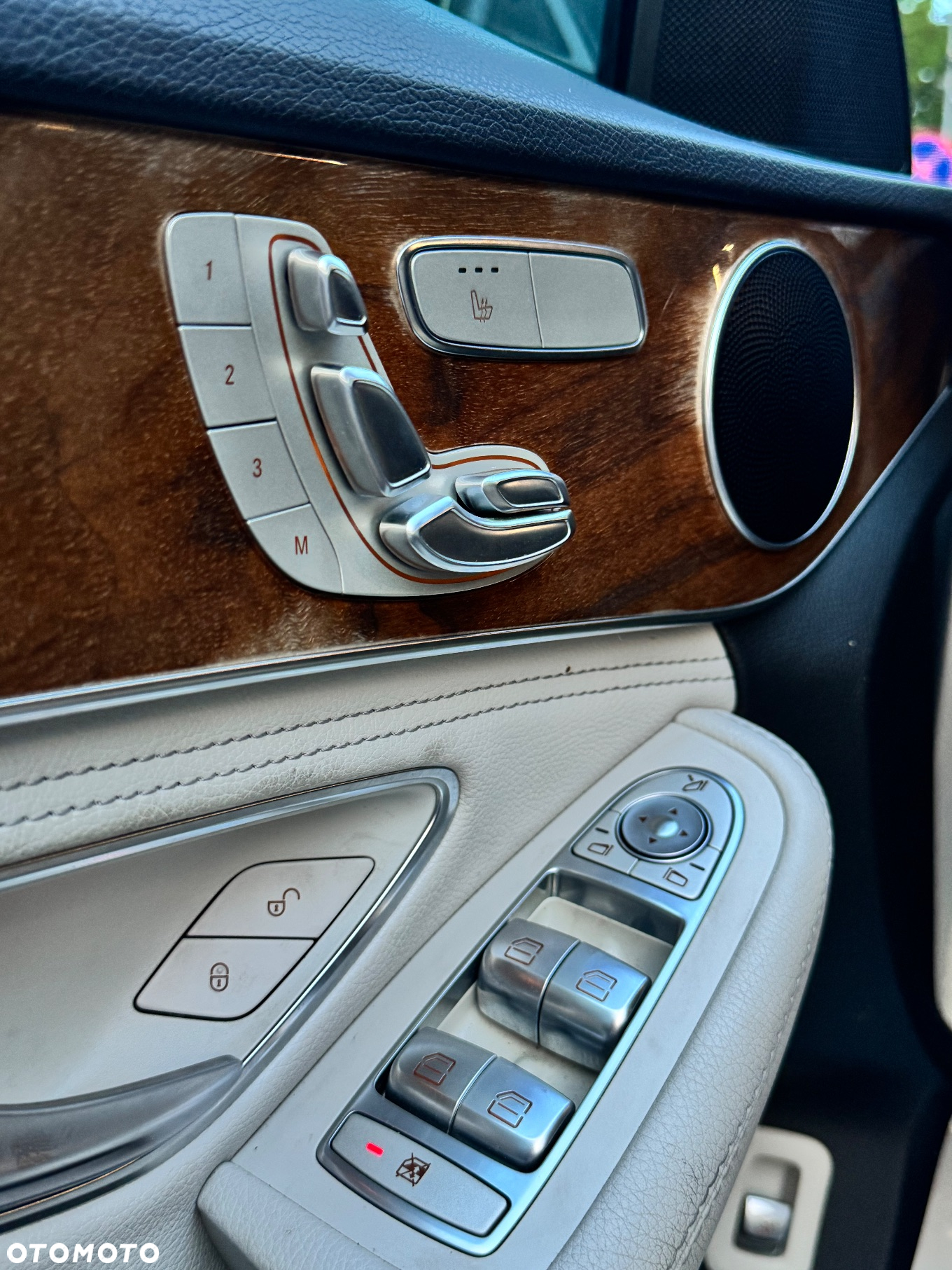 Mercedes-Benz Klasa C 300 7G-TRONIC Exclusive - 18