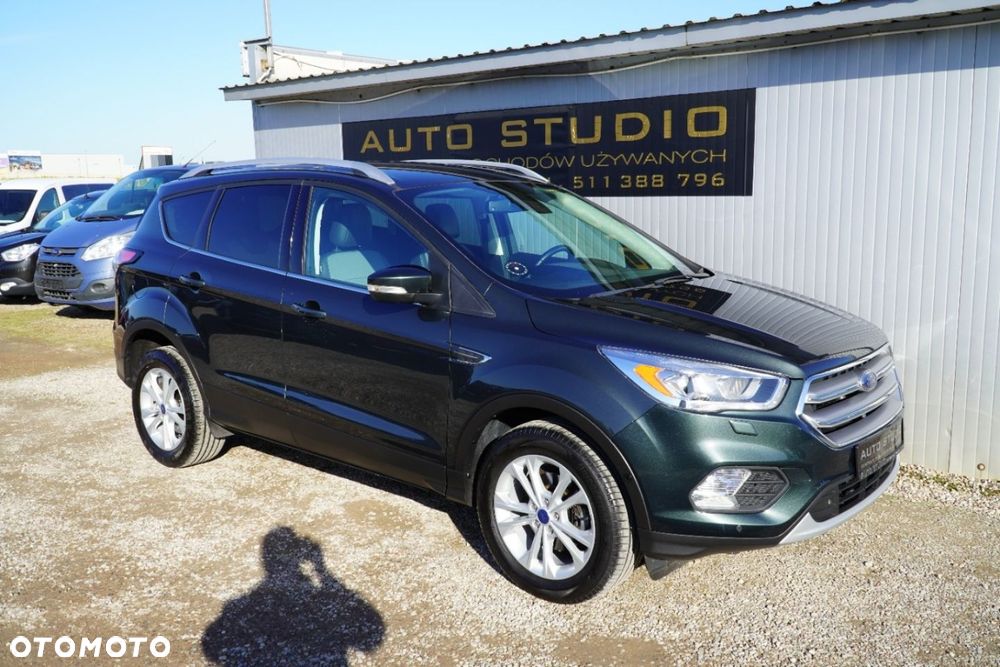 Ford Kuga - 38