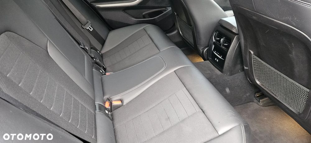 BMW Seria 3 318d Edition Luxury Line Purity - 22