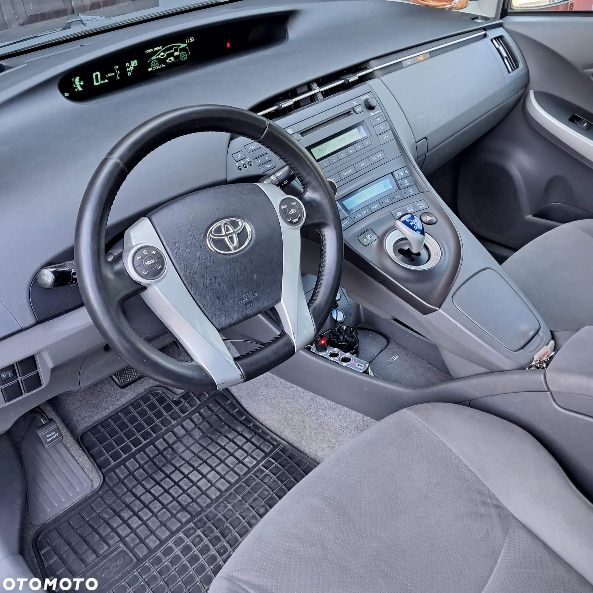 Toyota Prius - 5