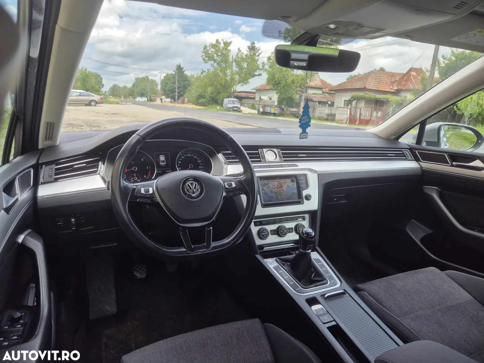 Volkswagen Passat 1.6 TDI (BlueMotion Technology) Comfortline - 4