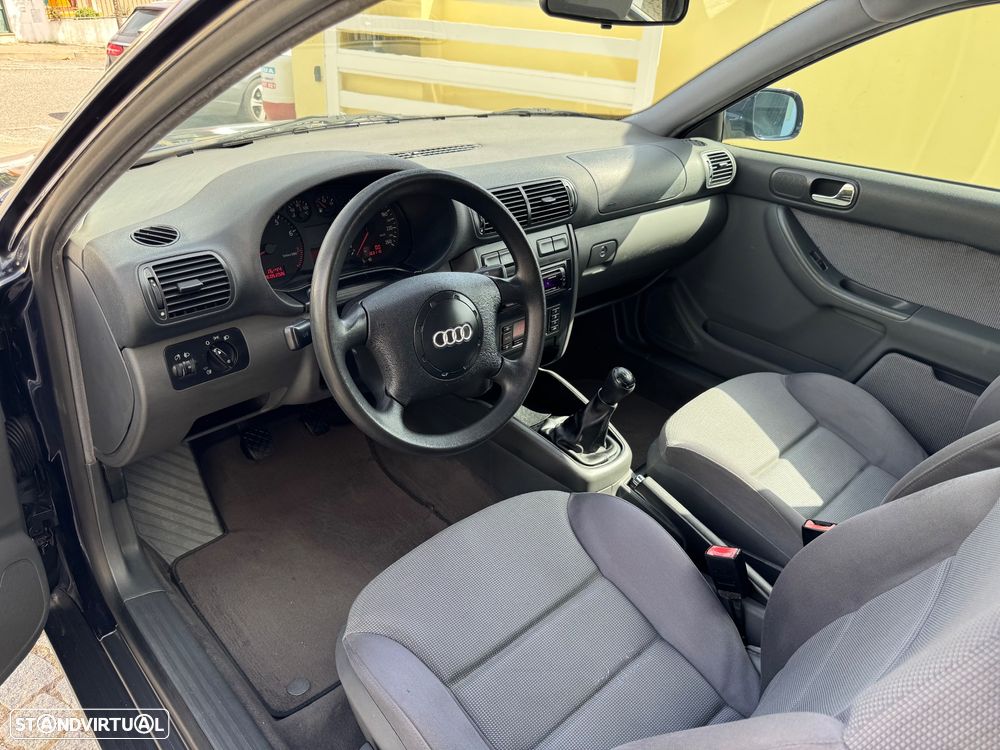 Audi A3 1.6 Attraction - 27