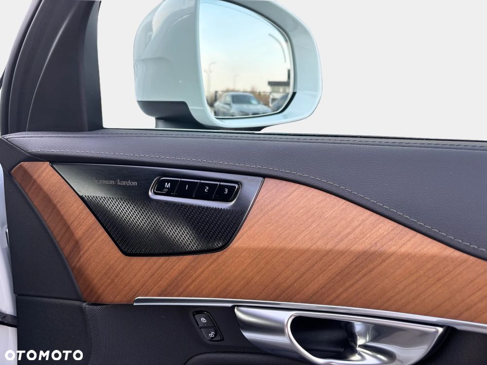 Volvo XC 90 B5 D AWD Inscription 7os - 24