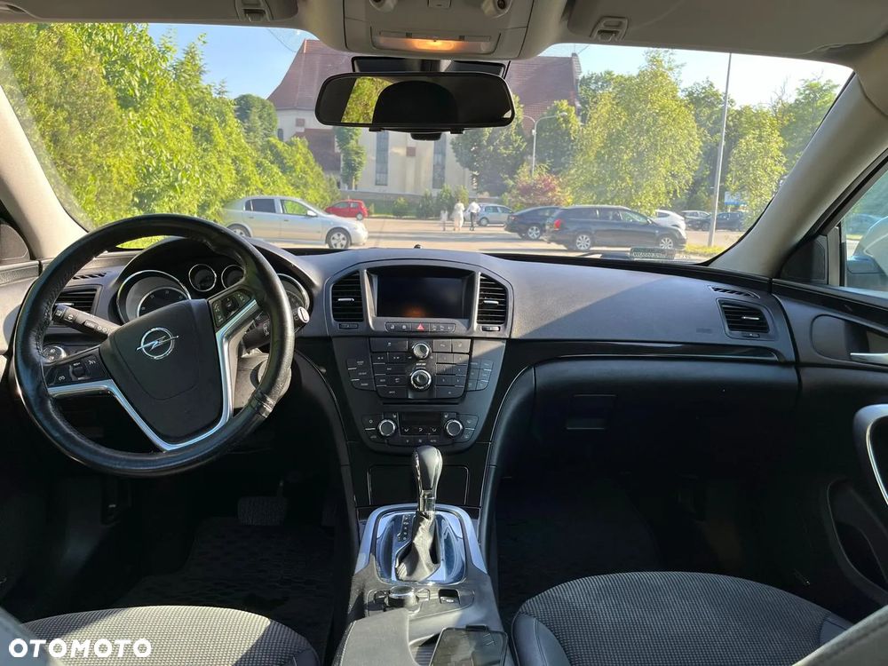 Opel Insignia 2.0 CDTI Cosmo - 11