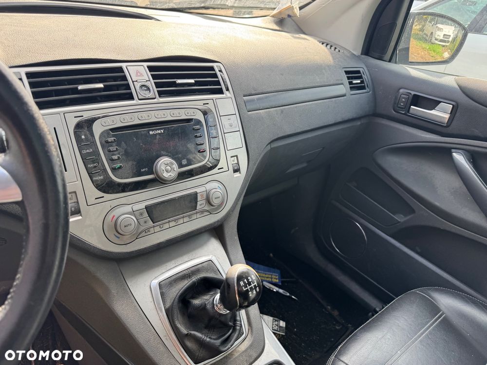 Ford Kuga 2.0 TDCi 4x4 Titanium - 8