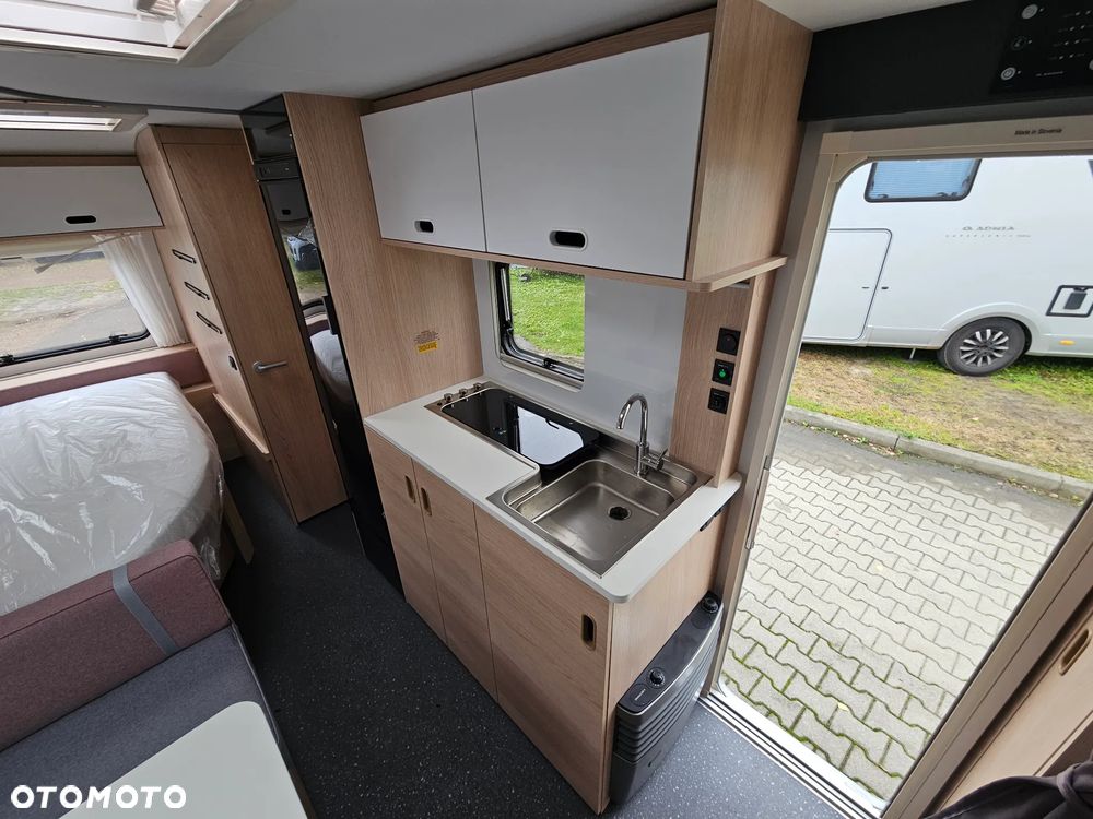 Adria Aviva 472PK - 12