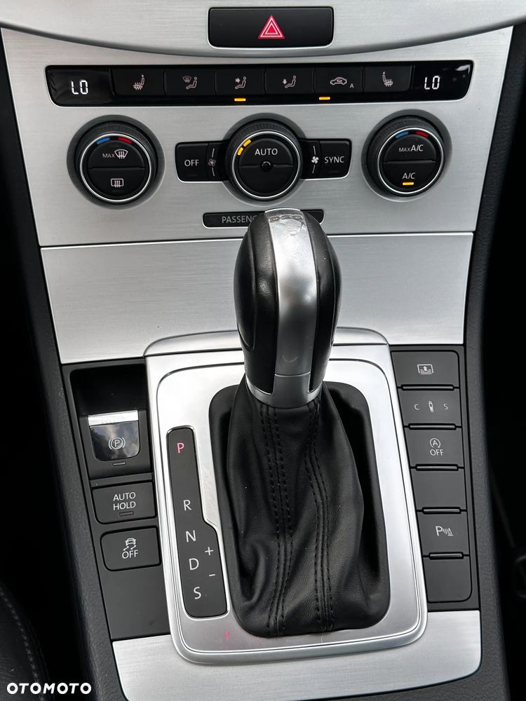 Volkswagen CC 2.0 TDI BlueMotion Technology DSG - 20