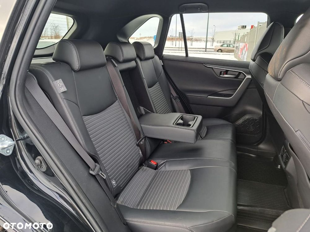 Toyota RAV4 2.5 Hybrid Black Edition by JBL 4x4 - 17