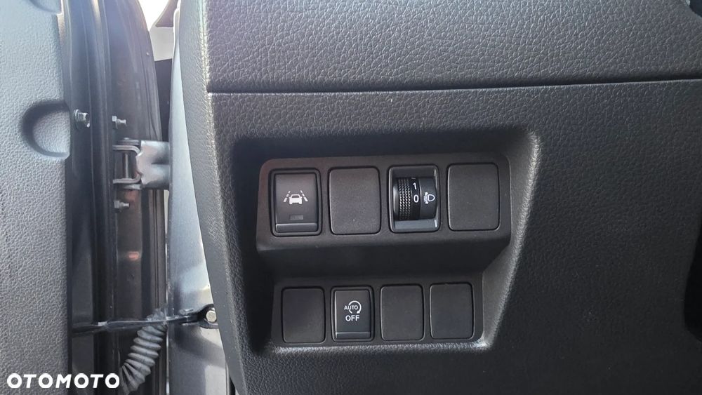 Nissan Qashqai 1.5 dCi N-Connecta - 19
