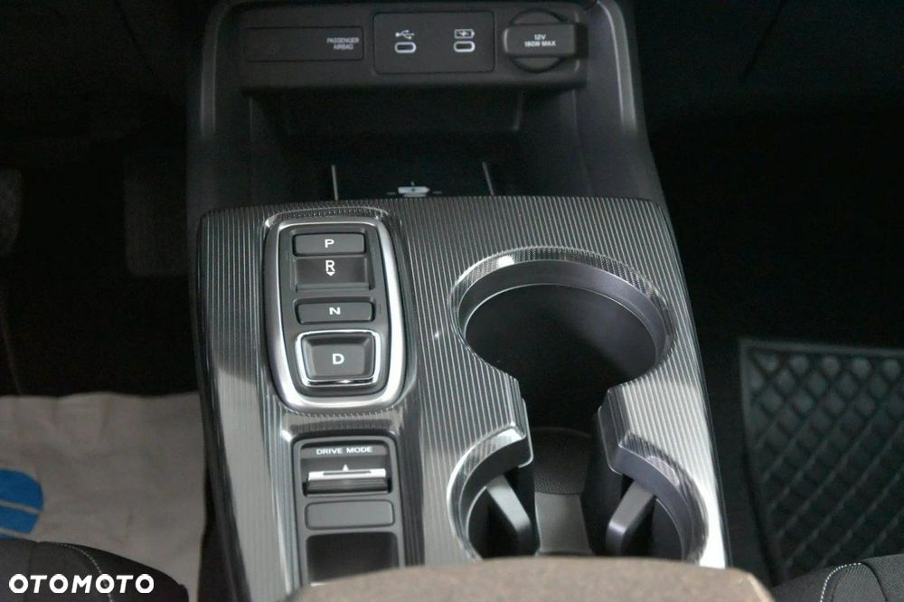 Honda Civic 2.0 i-MMD eHEV Elegance CVT - 15