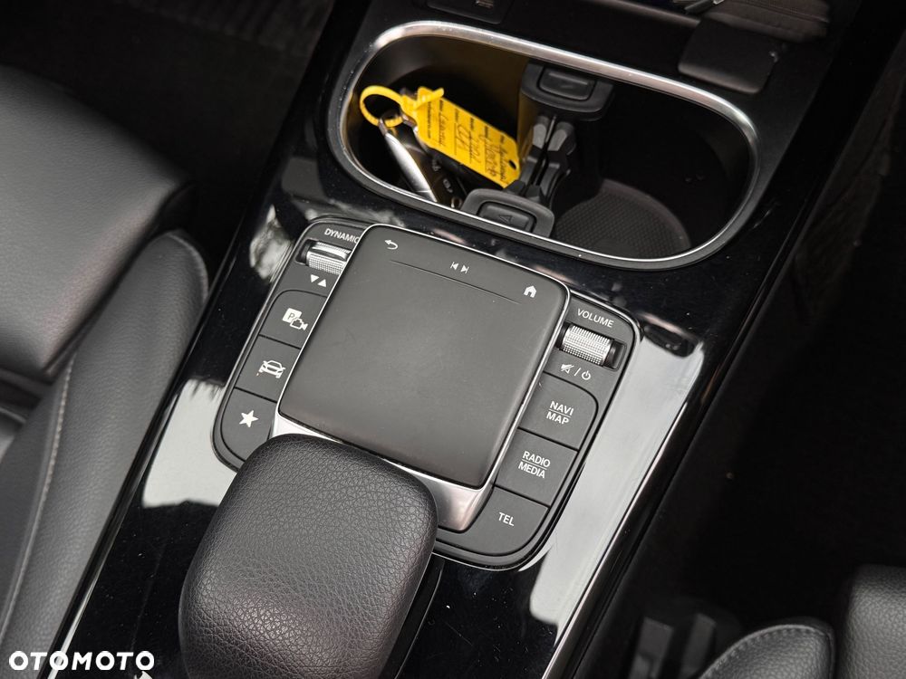 Mercedes-Benz CLA 220 d AMG Line 8G-DCT - 40