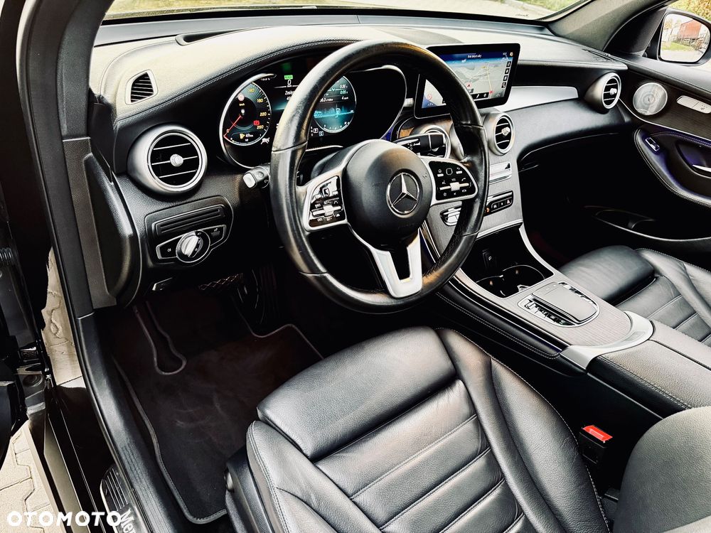 Mercedes-Benz GLC - 25