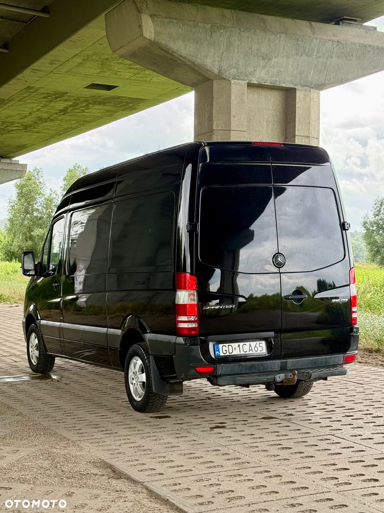 Mercedes-Benz Sprinter - 9