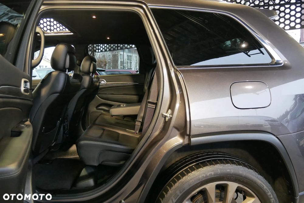 Jeep Grand Cherokee - 10