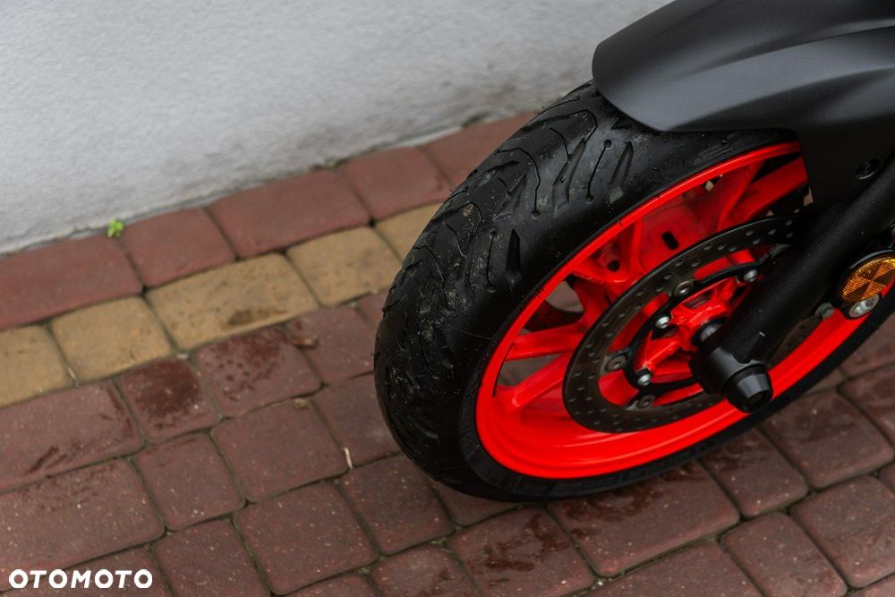 Yamaha MT - 7